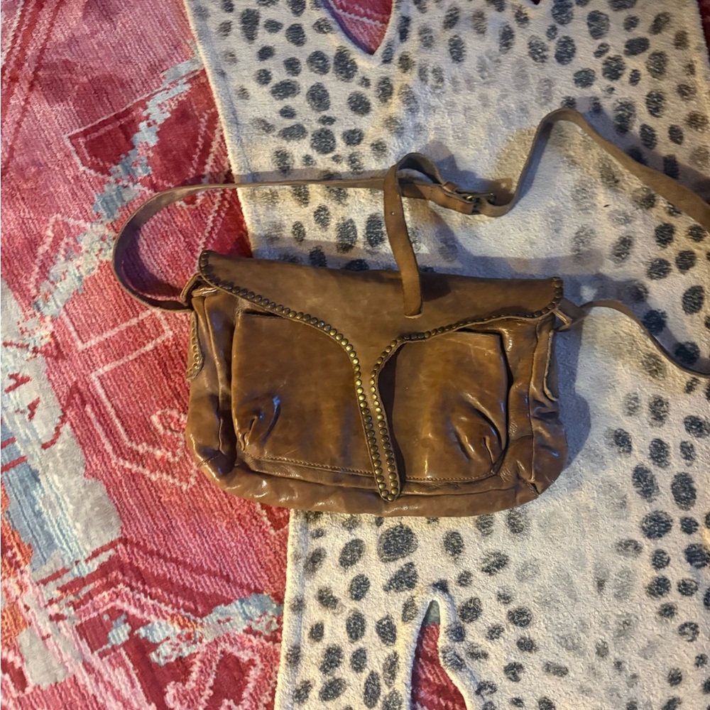 Campomaggi Tan Leather Crossbody Bag